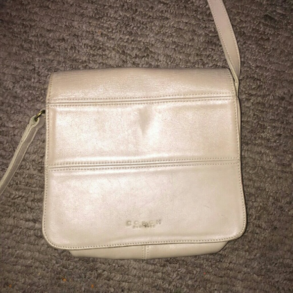 Authentic Coach Messenger / Crossbody - Picture 6 of 7